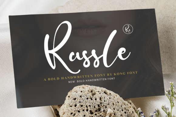 Russle: A Playful Handwritten Script for Creative Projects